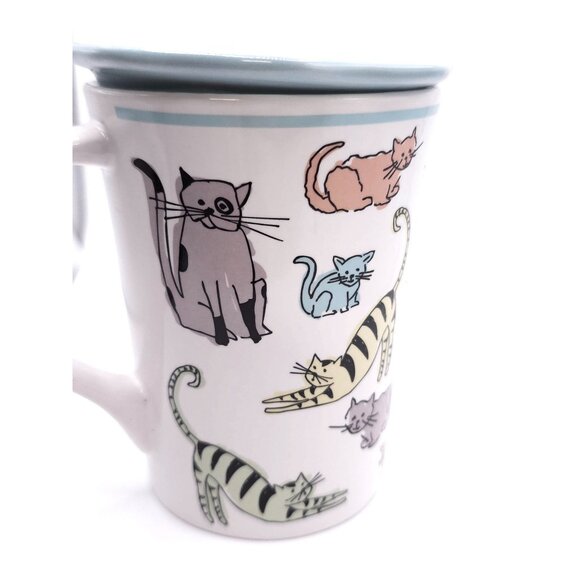 Signature Housewares Cat-Themed Stoneware Mug With Lid Dishwasher & Microwave - Picture 4 of 10